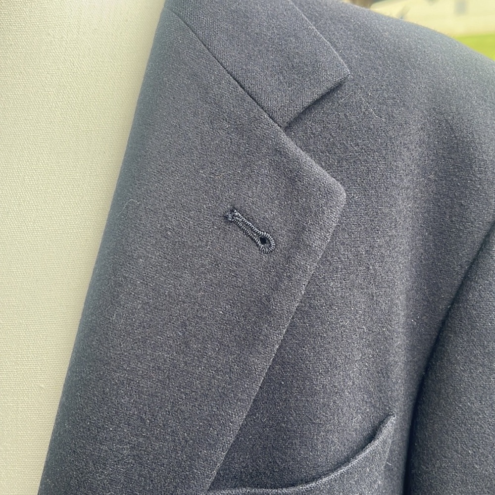 Vintage Oscar De La Renta menswear CASHMERE blend sports coat dark NAVY size 44R - Picture 3 of 9